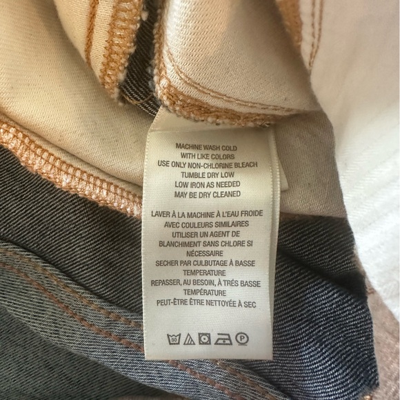 Free People we the free low rise flare “Serena”jeans! Size 26 EUC - Picture 10 of 11